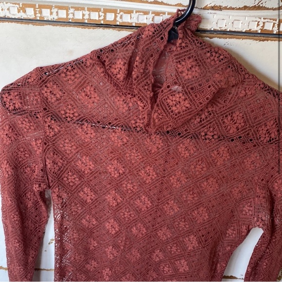 Free People See Through Lace Sheer Turtleneck Shirt Top XS - Picture 2 of 3
